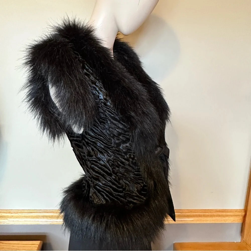 BEBE Faux Fur Trim Vest Textured Open Front XS #14 - Picture 3 of 8